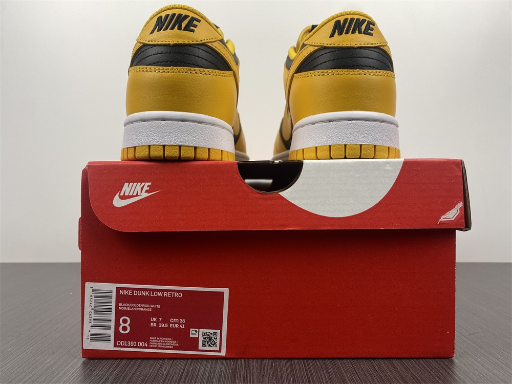 Nike Dunk Low Takes on a Familiar “Goldenrod” Colorwa DD1391-004