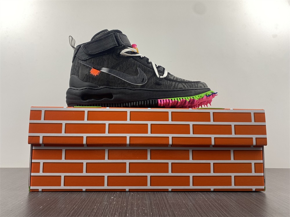 OFF-WHITE x Nike Air Force 1 Mid DO6290-001