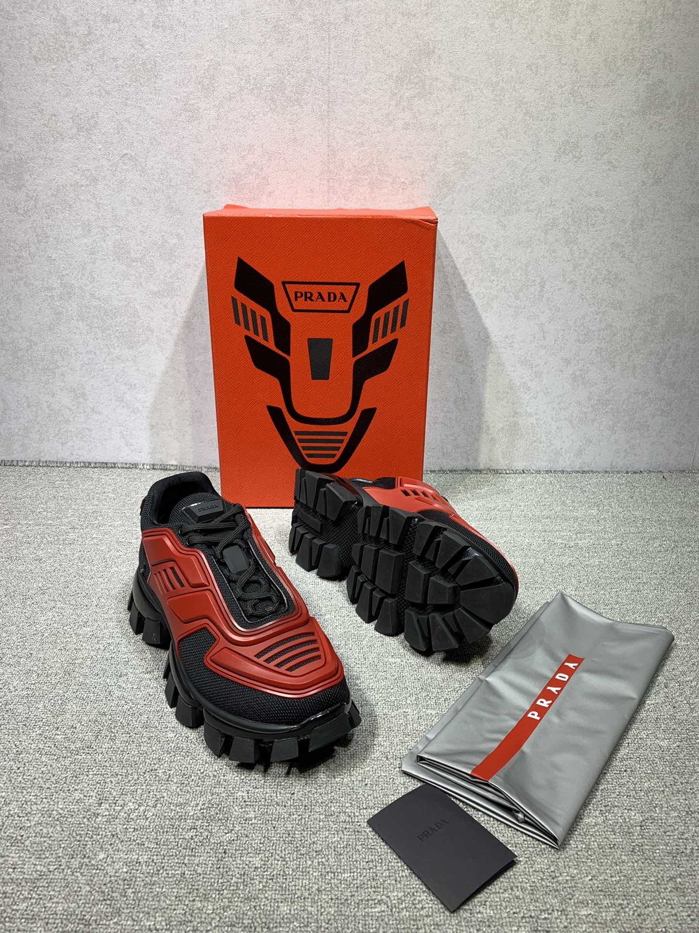 Pradaa Cloudbust Thunder Red Black 2EG293 3KZU