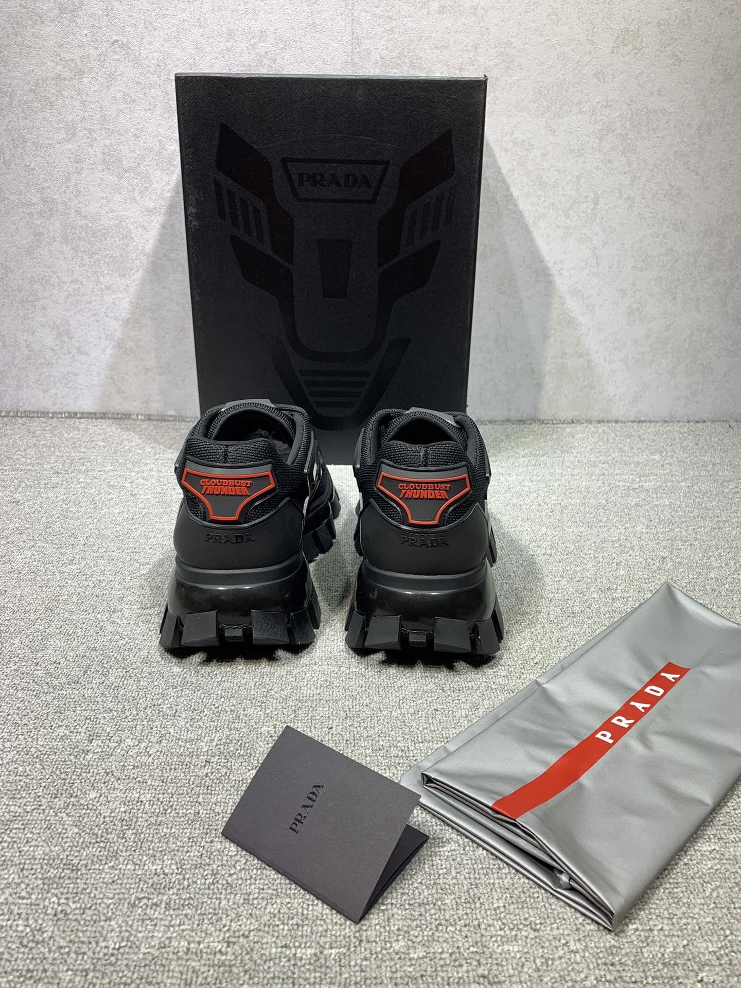 Pradaa Cloudbust Thunder Knit Black 2EG293_3KZU_F0002