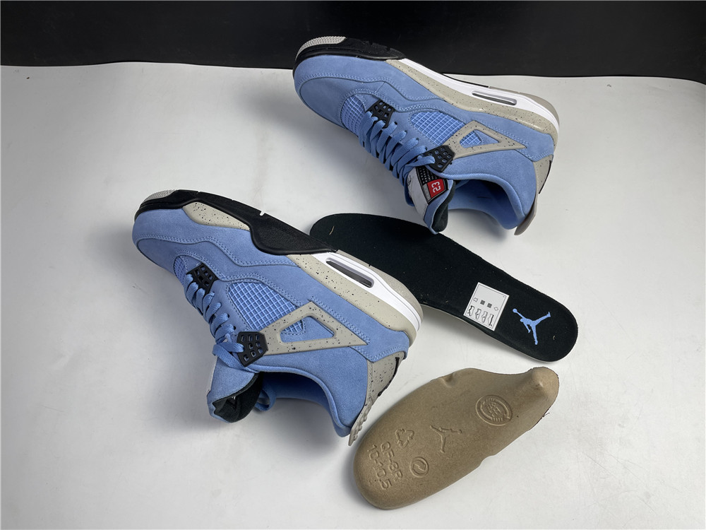 Air Jordan 4 Retro University Blue CT8527-400