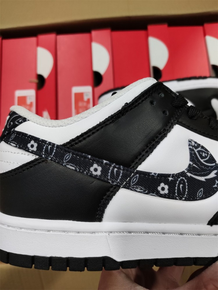 Nike Dunk Low Black Paisley (W) DH4401-100