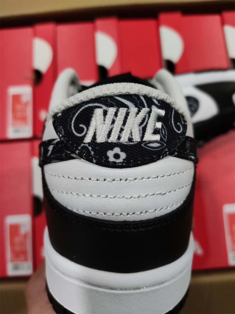 Nike Dunk Low Black Paisley (W) DH4401-100
