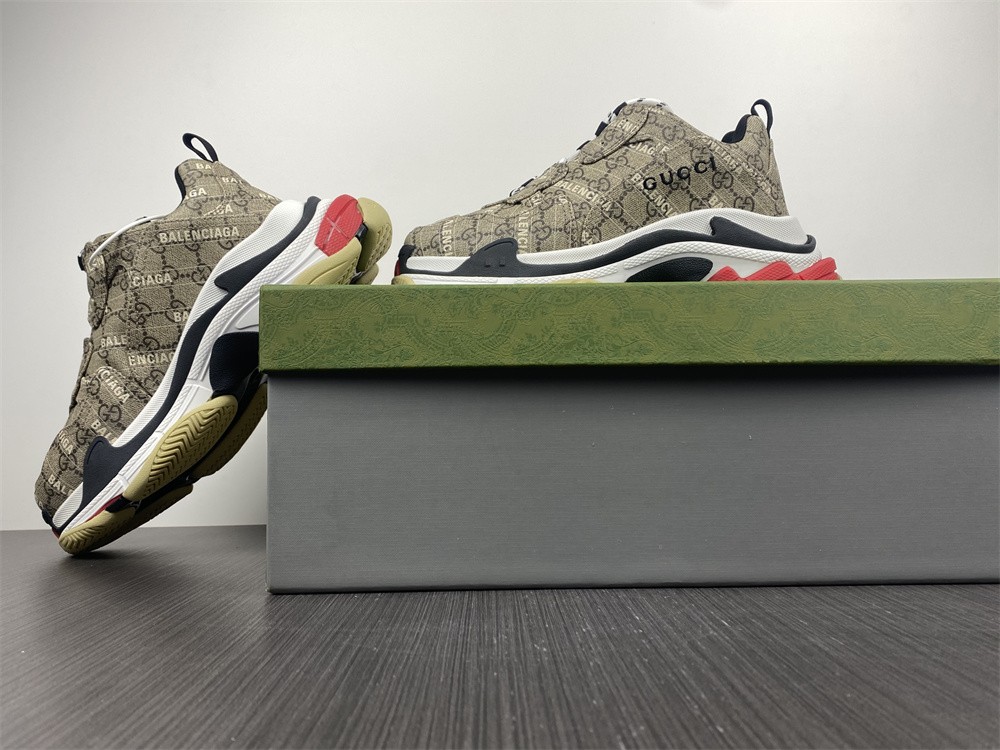 Guccii1 x Blncig The Hacker Project Triple S 681066ULZ10 9795