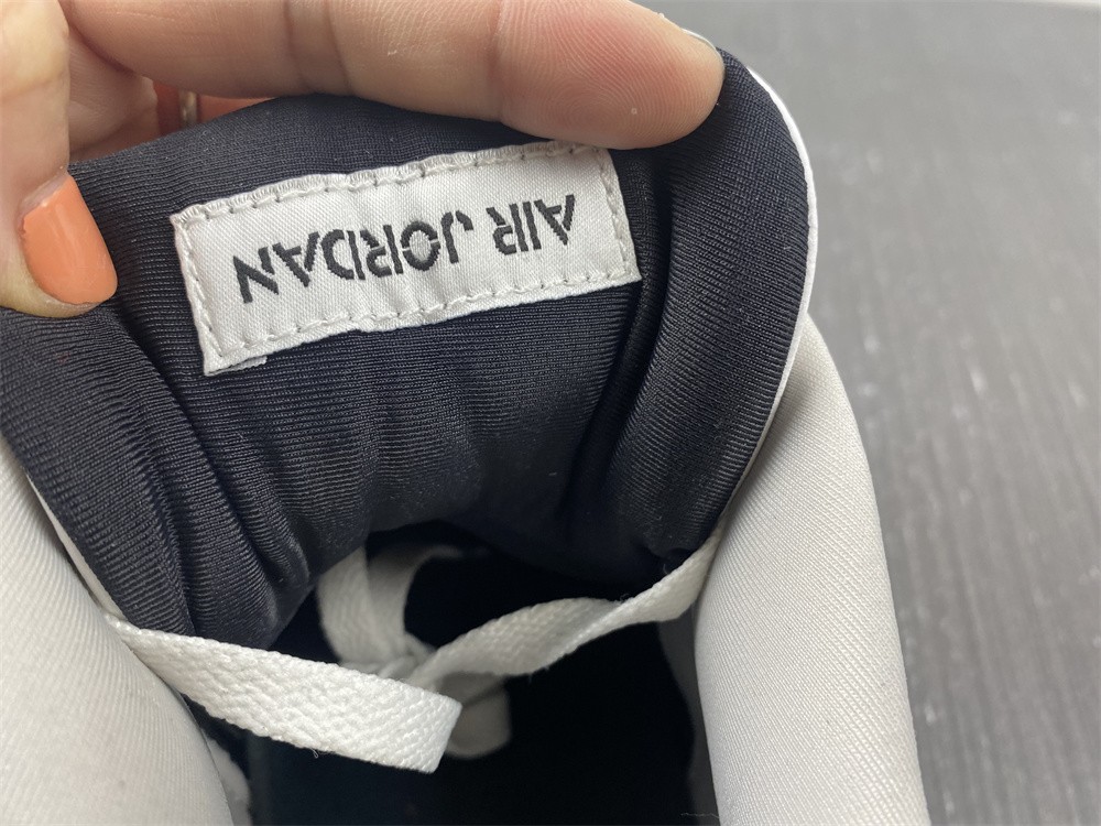 Jordan 4 Retro Military Black DH6927-111