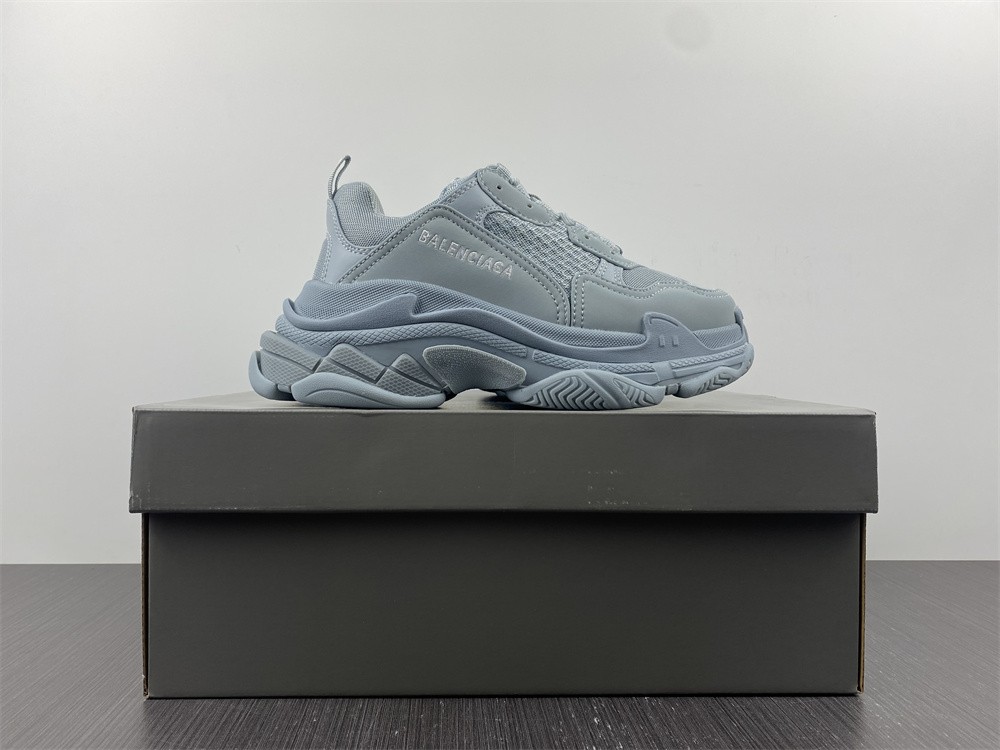 Blncig Triple S Pale Blue 524039W2FW14700