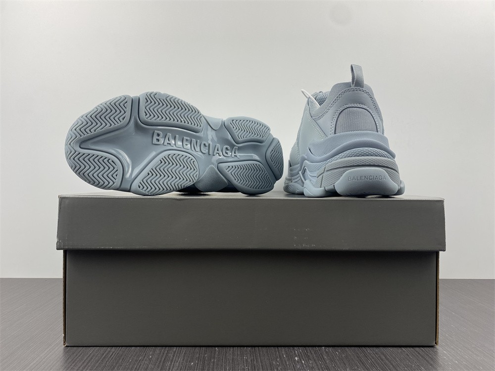 Blncig Triple S Pale Blue 524039W2FW14700