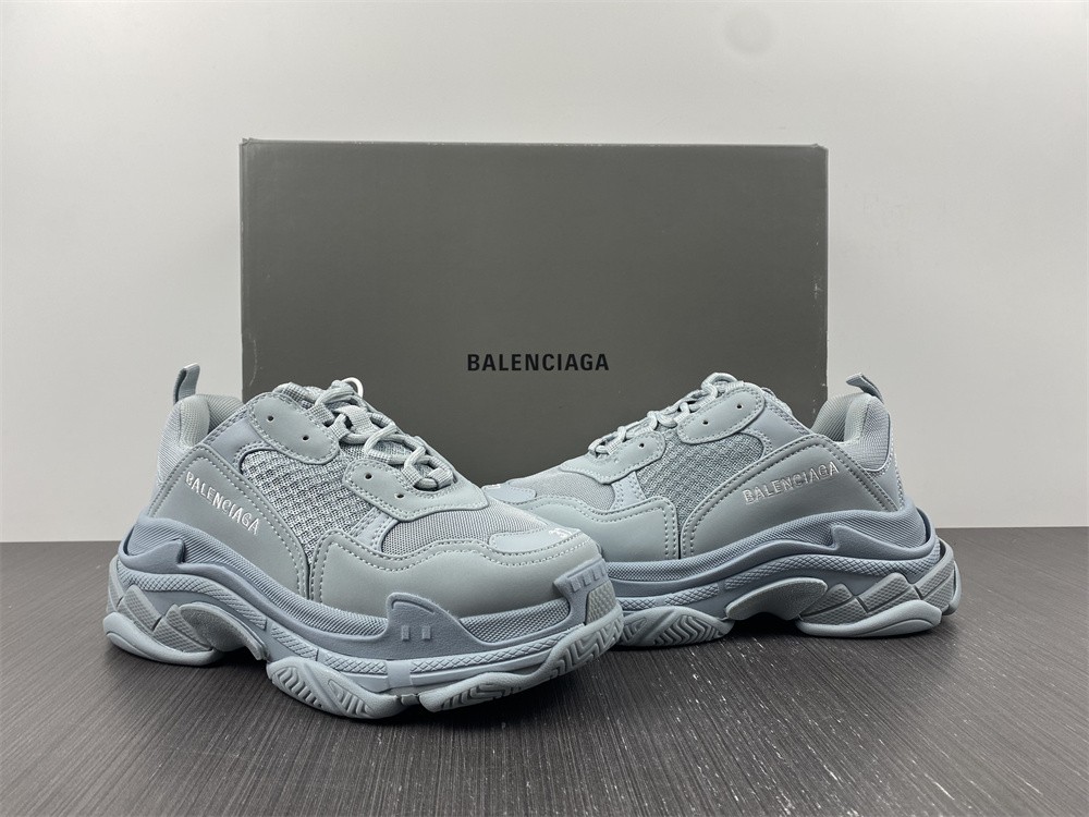 Blncig Triple S Pale Blue 524039W2FW14700