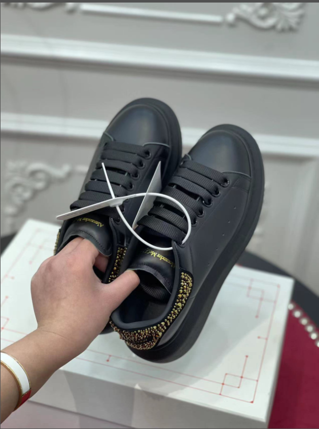 Alxndr McQN Oversized sneaker