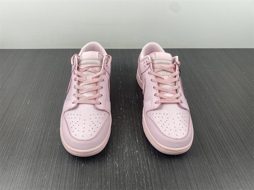 Nike Dunk Low Pink 921803-601