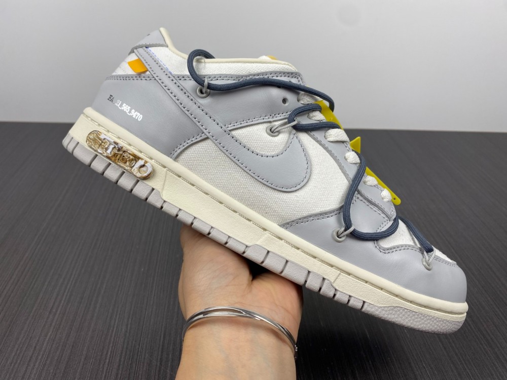Off-White x Dunk Low lot 41 DM1602-105