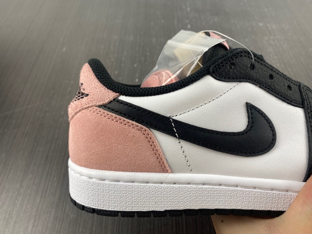 Jordan 1 Retro Low OG pink
