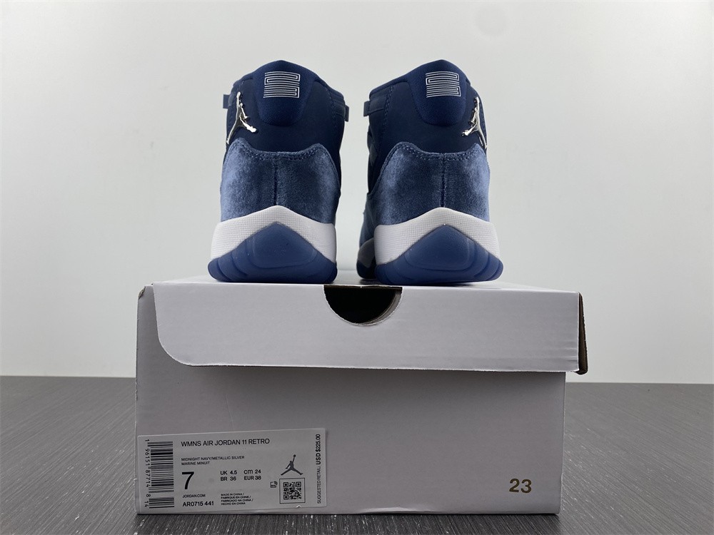 Jordan 11 Retro Midnight Navy AR0715-441