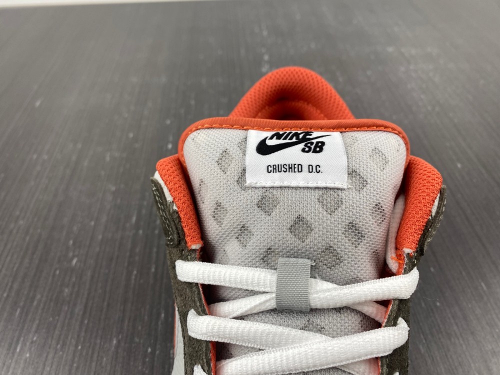 Nike SB Dunk Low X Crushed Skate