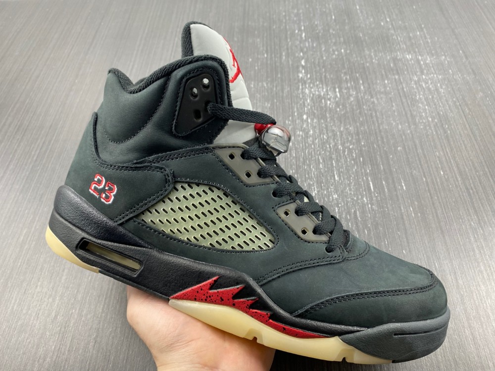 Jordan 5 Retro Gore-Tex Off-Noir DR0092-001