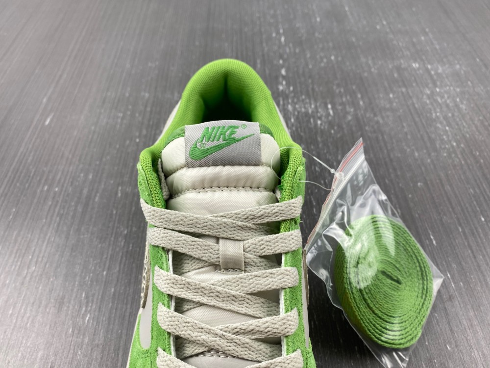 Nike Dunk Low AS Safari Swoosh Chlorophyll DR0156-300