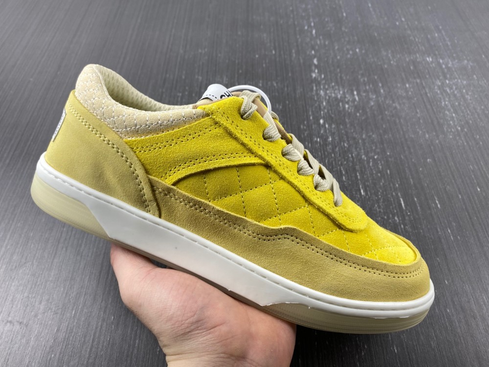 Channe1 sneakers yellow