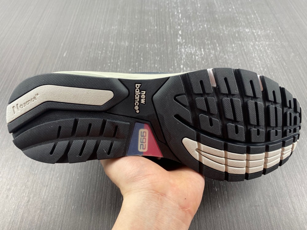 NwBlnc 992 Navy Grey M992GG