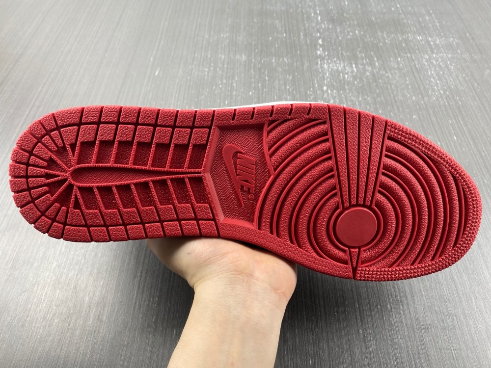 Air Jordan 1 Low Chicago OG 705329-600