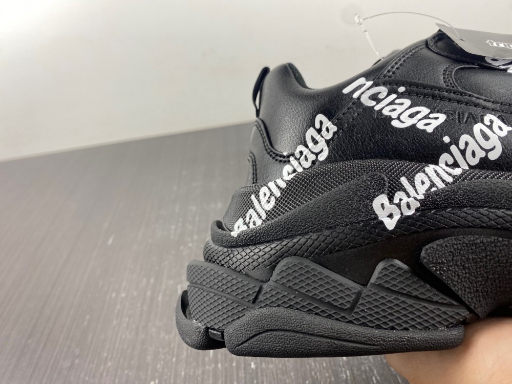 Blncig Triple S Black