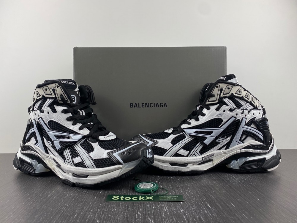 Blncig Runner 7.0 black