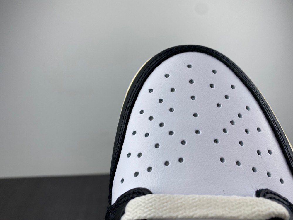 Nike Air Jordan 1 gold blue