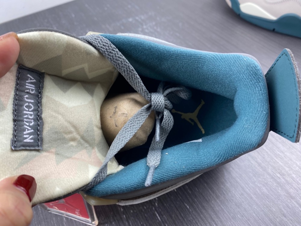 Nike Air Jordan 4 SECRAFT