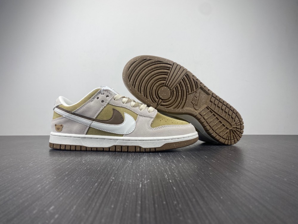 NIKE Dunk Low brown DO9457-100