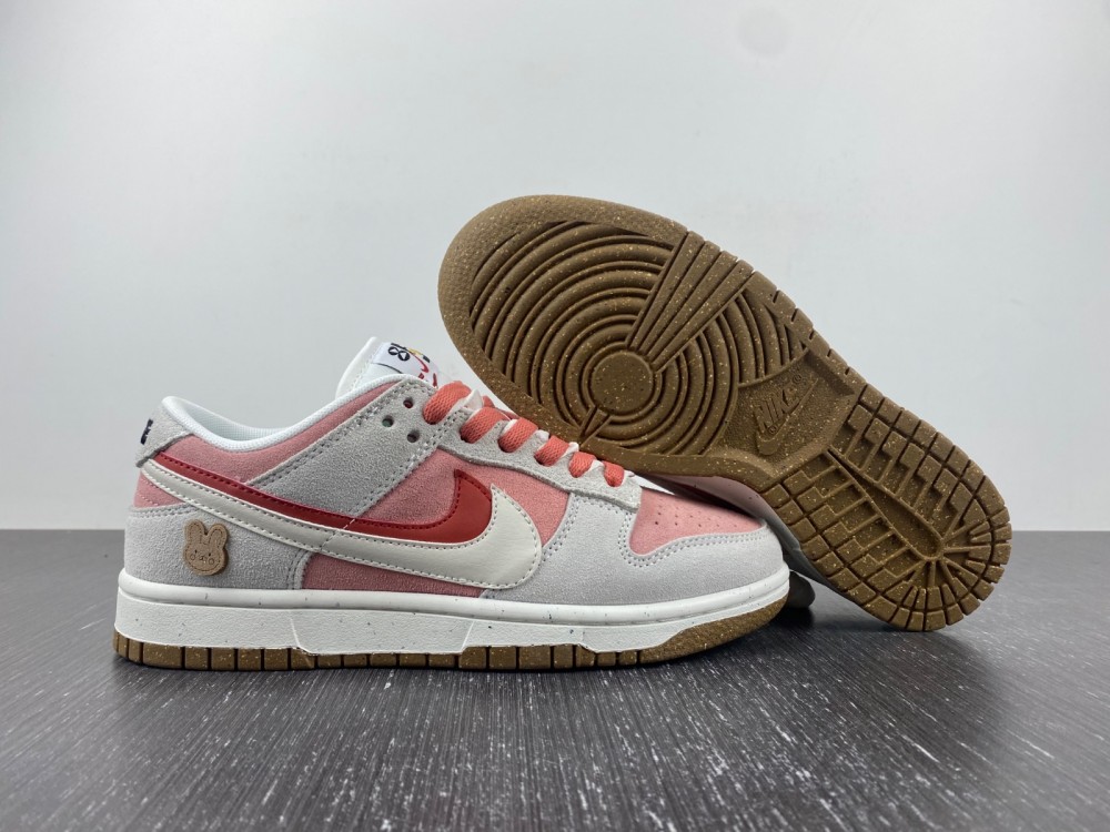 Nike Dunk Low SE DO9457-110