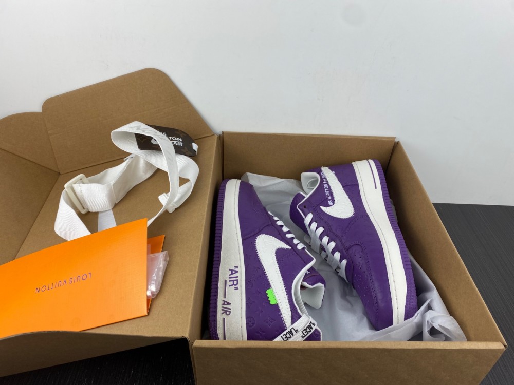 Nike Air Force 1 LsVttn purple
