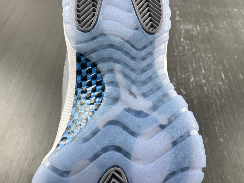 Nike Air Jordan 11 Low Cement Grey AV2187-140