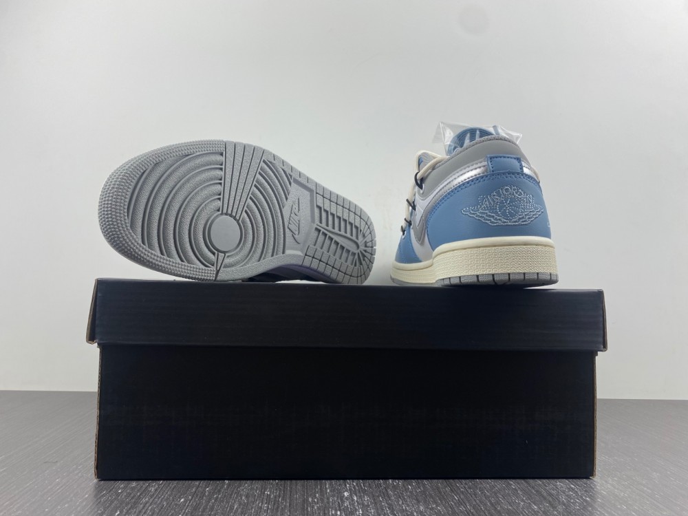 Nike Air Jordan 1 low white blue 553558-053