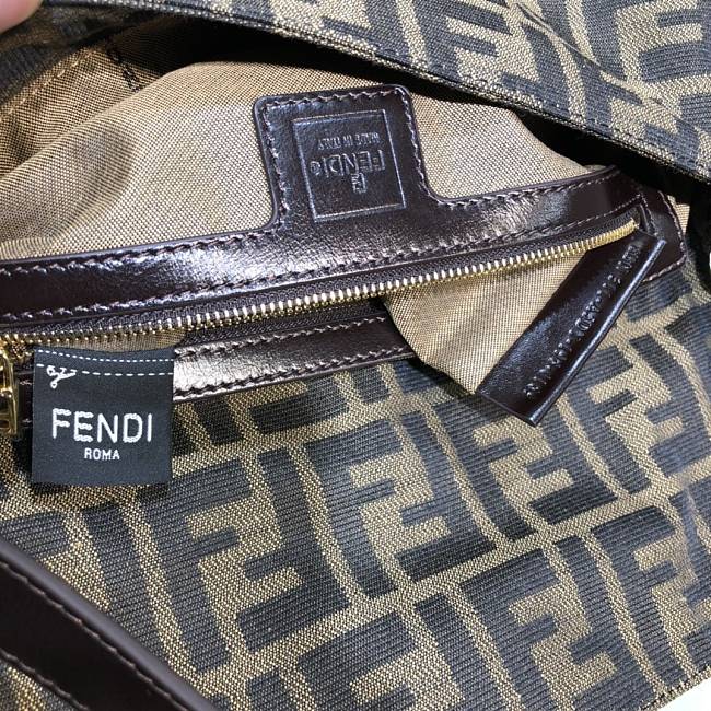 Feendi Vintage Bag gold hardware