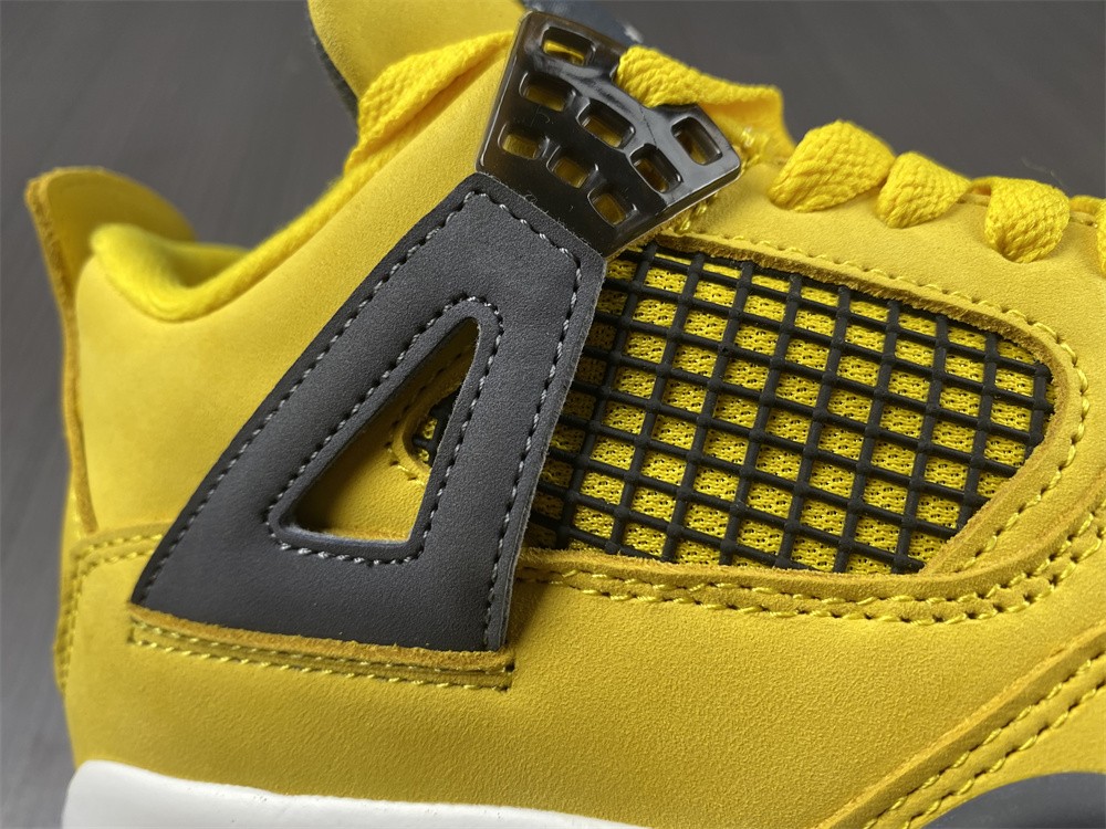 Nike Air Jordan 4 Retro Lightning (2021) CT8527-700