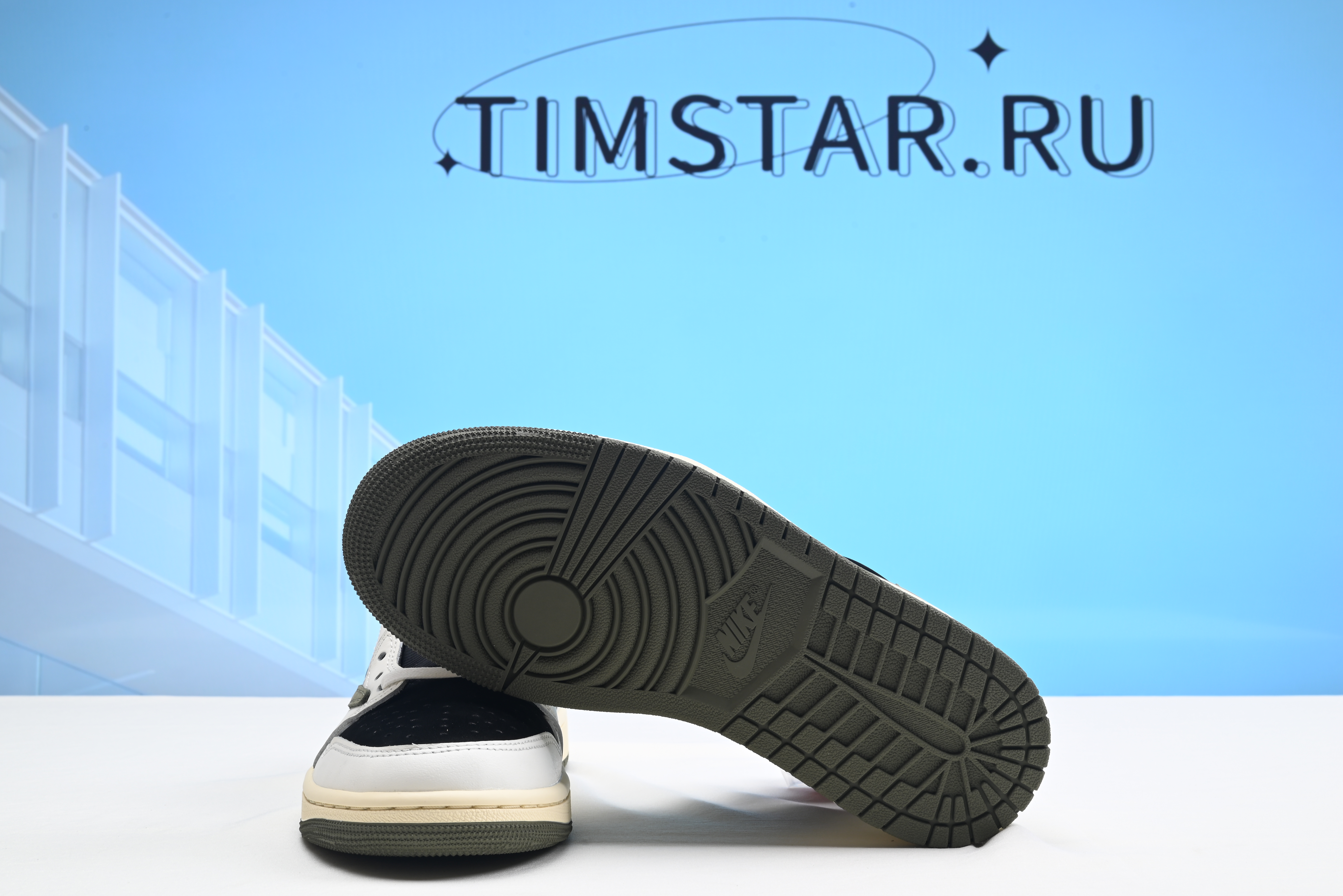 Nike Air Jordan 1 Retro Low OG SP Travis Scott Olive DZ4137-106