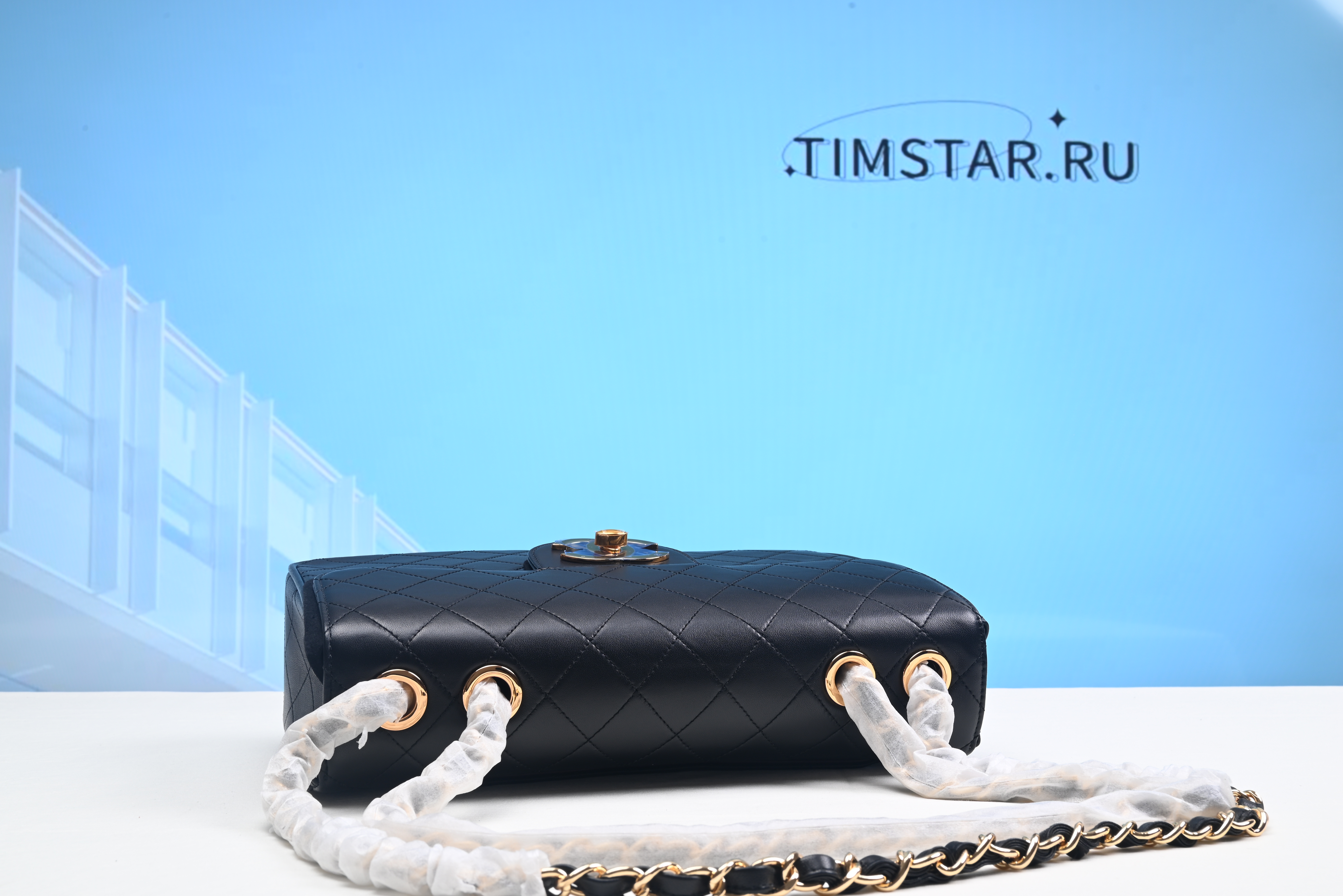 Channe1 Vintage Flap Bag 30cm