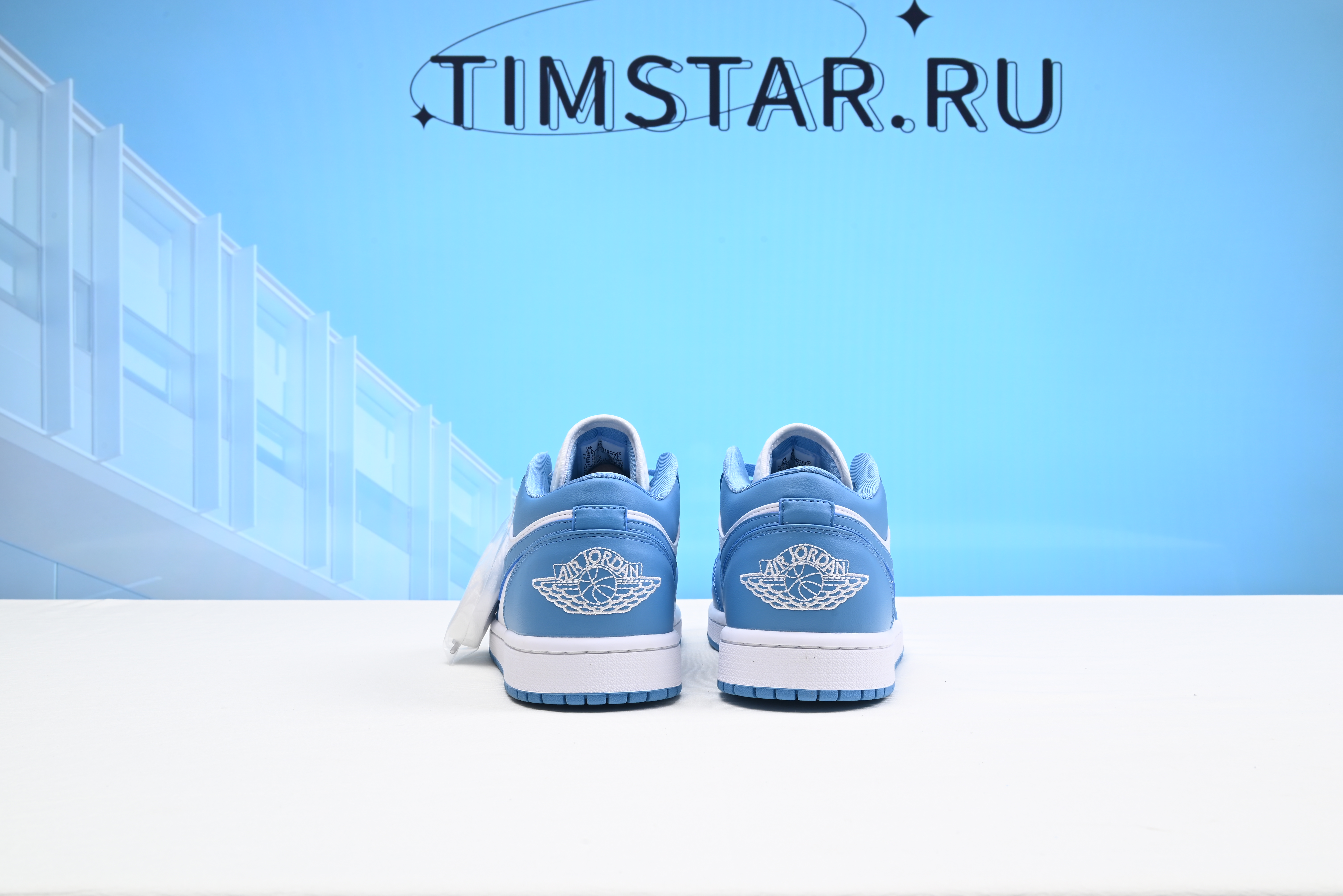 Air Jordan 1 Low UNC AO9944-441