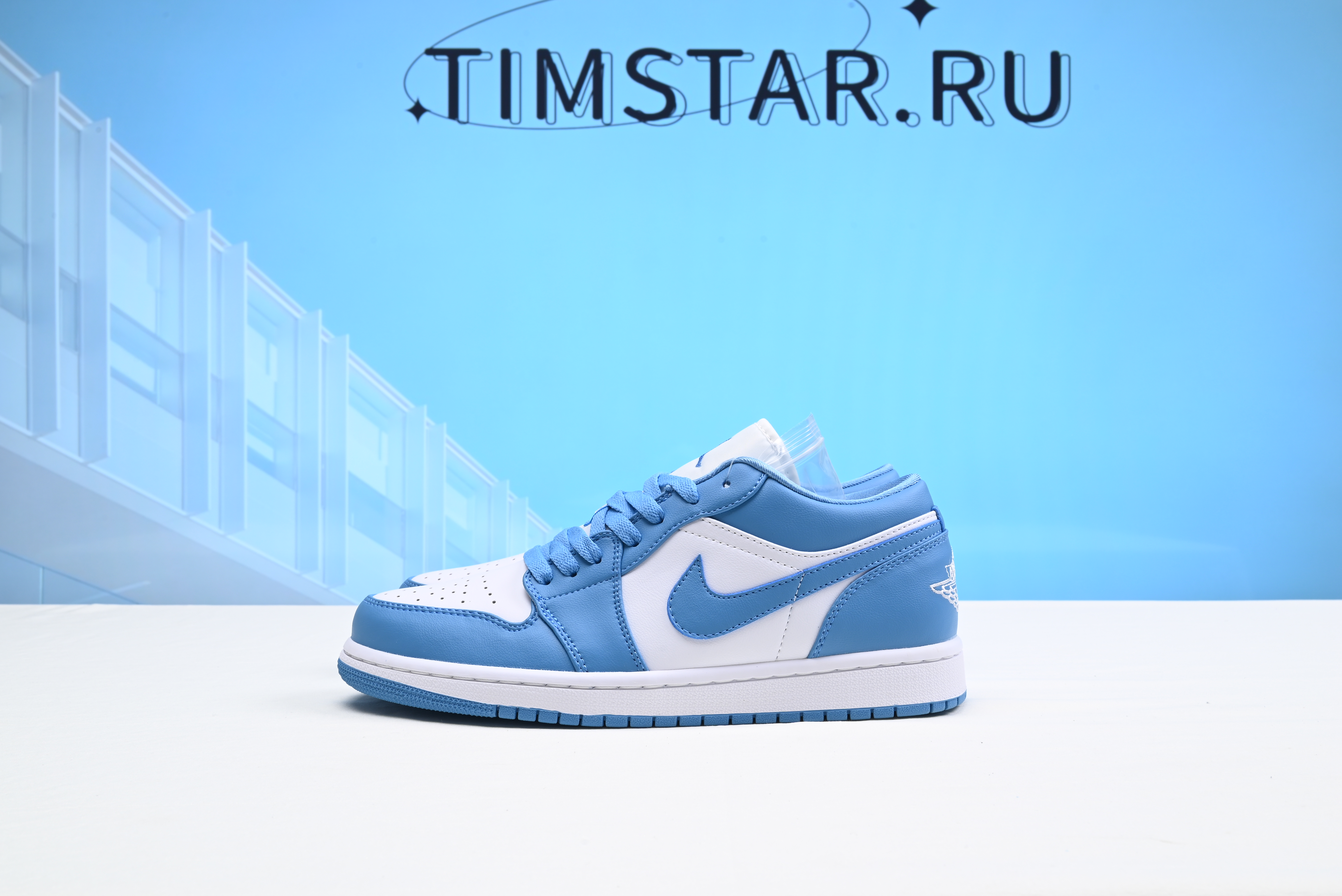 Air Jordan 1 Low UNC AO9944-441