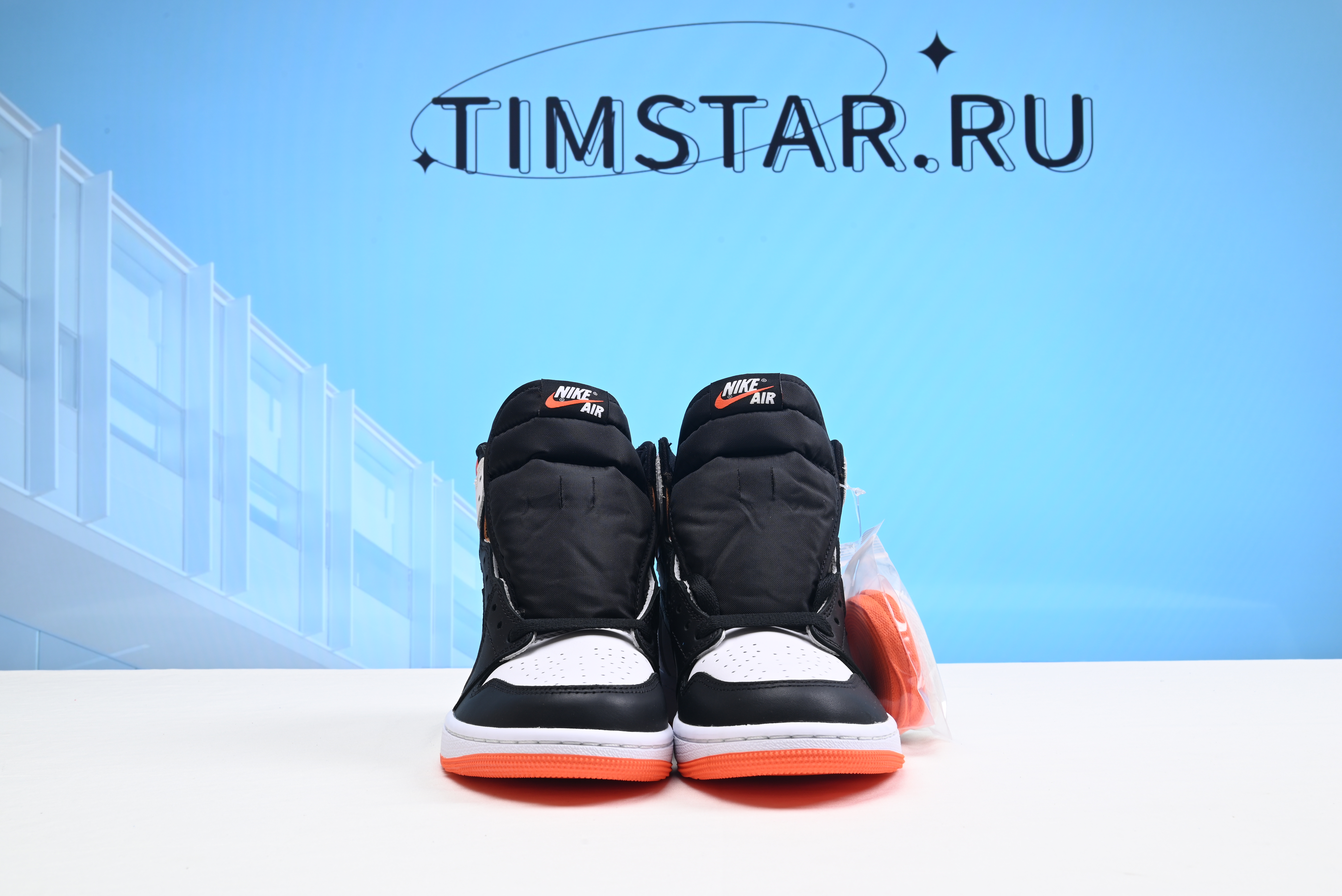 Air Jordan 1 Retro High Electro Orange 555088-180