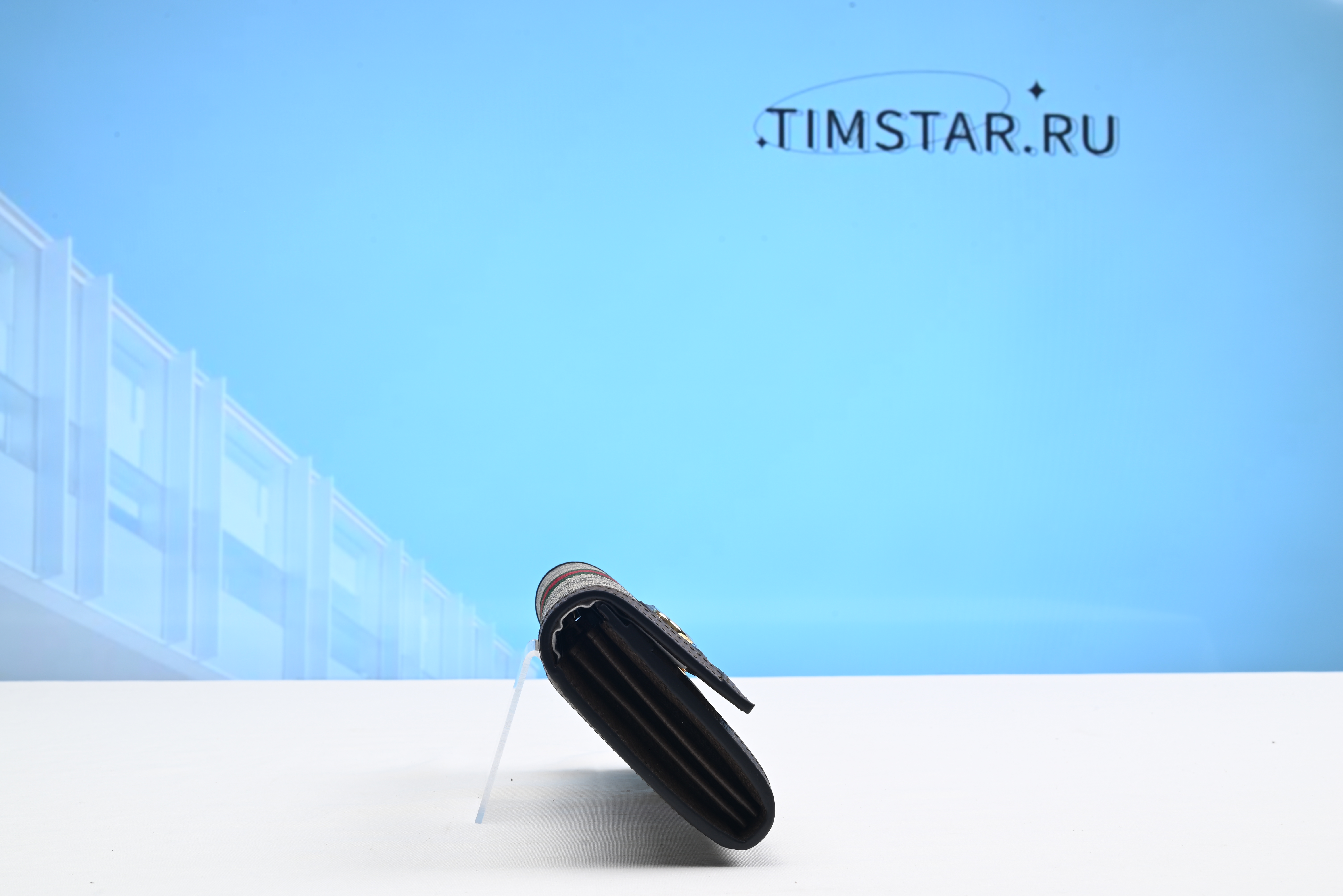 Guccii1 GG fabric flap wallet with Web