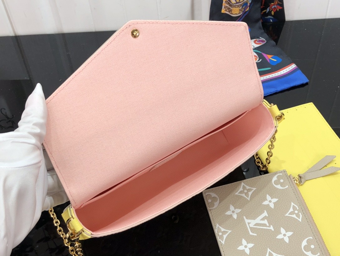 LsVttn FELICIE POCHETTE M81359