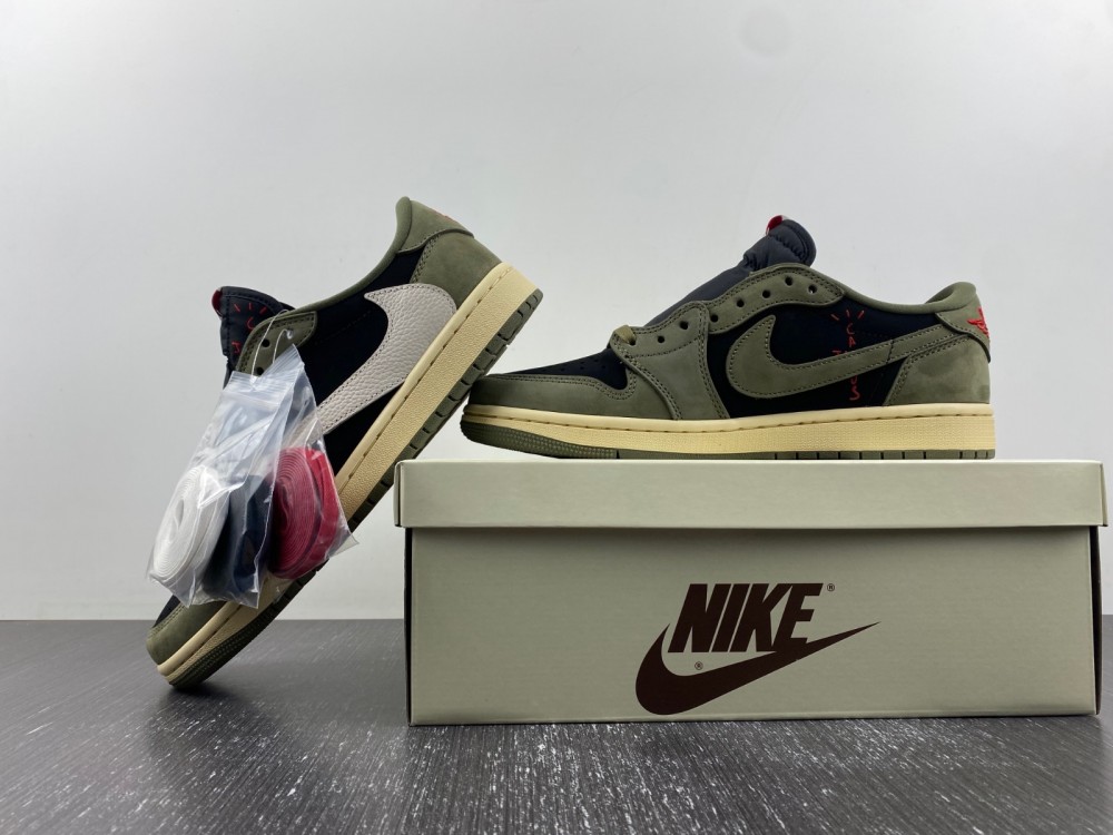 Travis Scott x Air Jordan 1 Low OG SP