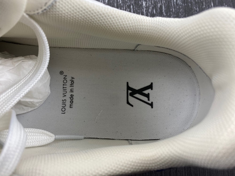 LsVttn trainer White Blue