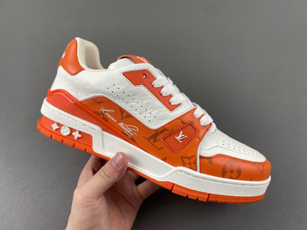 LsVttn traineR orange