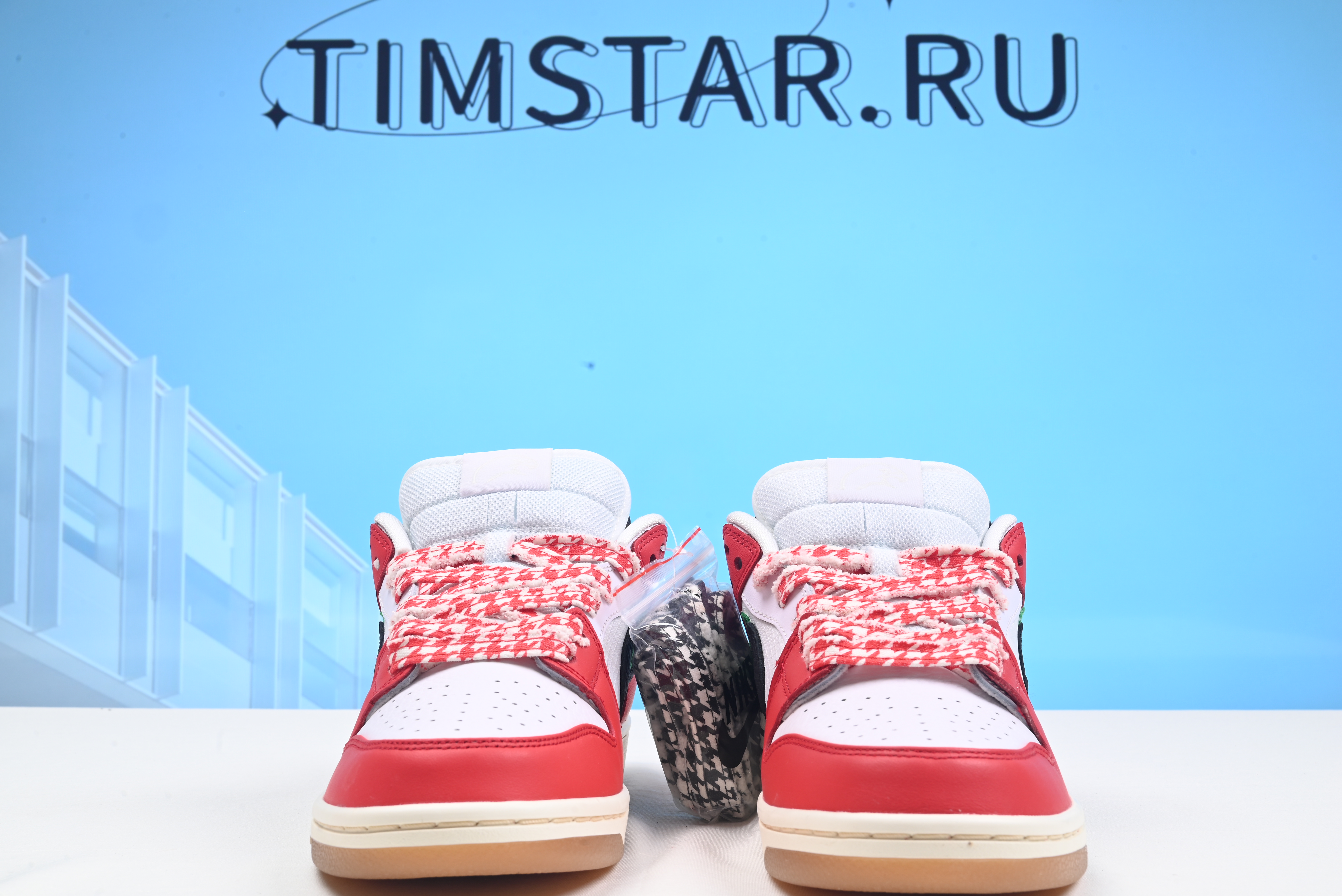 Nike SB Dunk Low Frame Skate Habibi CT2550-600