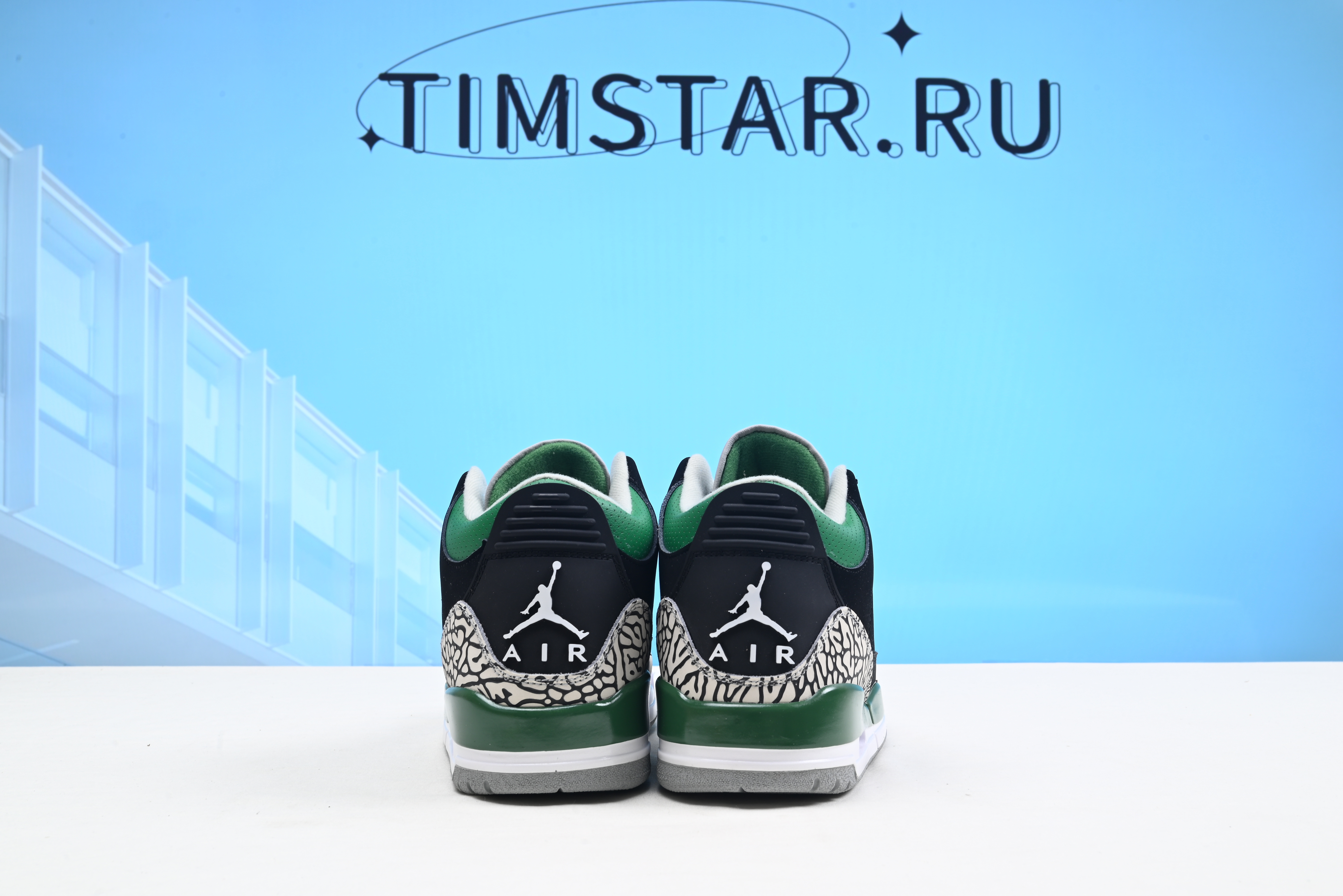 Air Jordan 3 Retro Pine Green CT8532-030