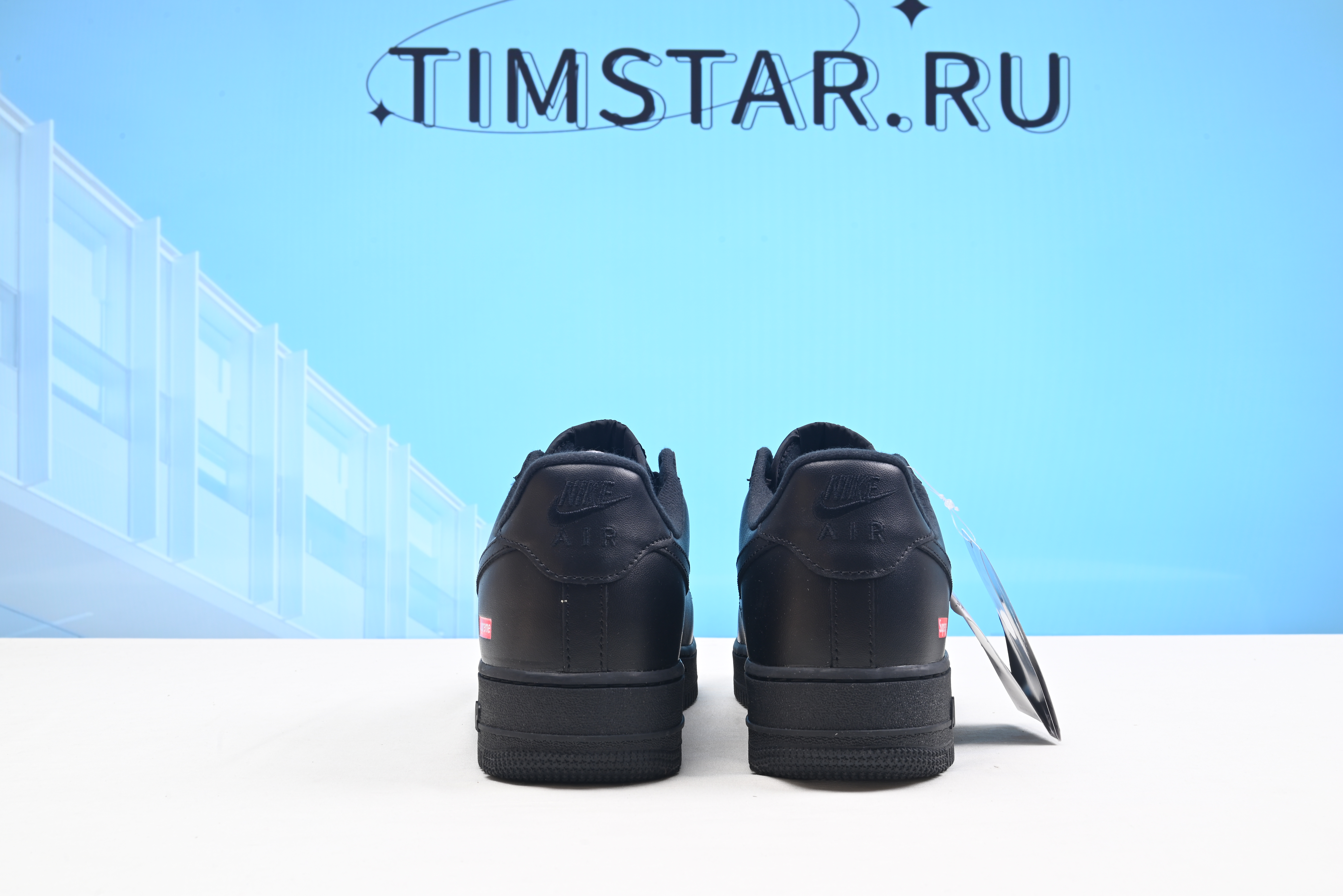 Supreme x Nike Air Force 1 Low CU9225-001