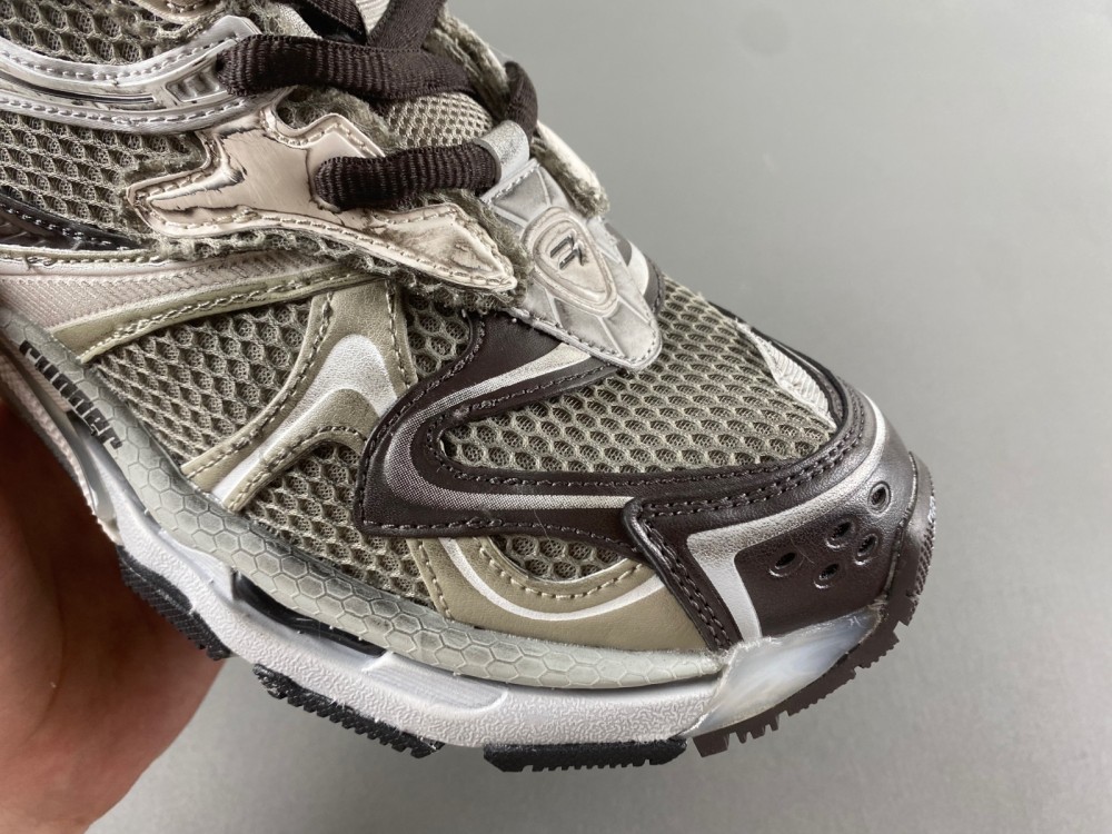 Blncig Runner Sneaker