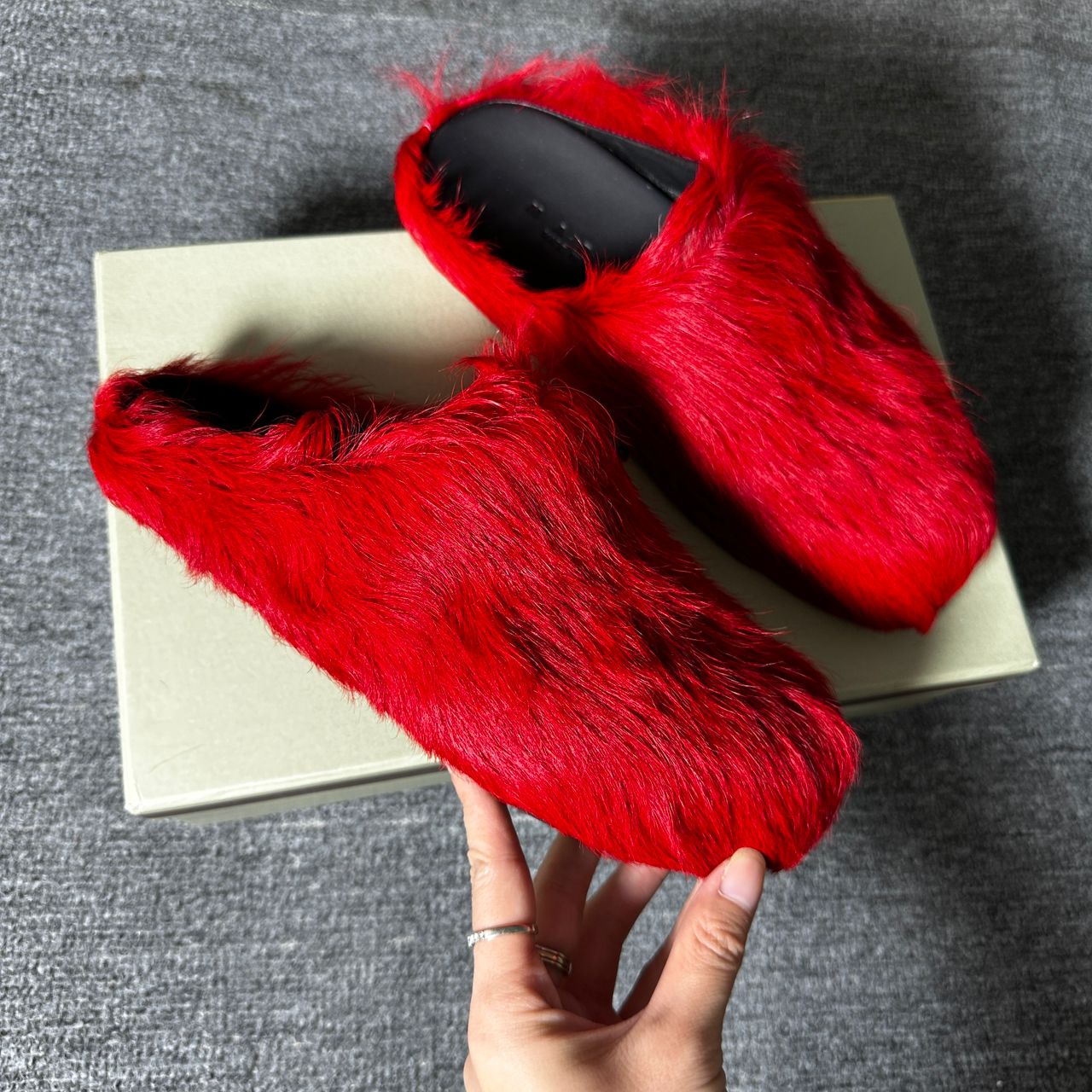 marnii fur slippers red