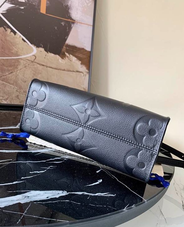 LsVttn Onthego PM M45653 Black